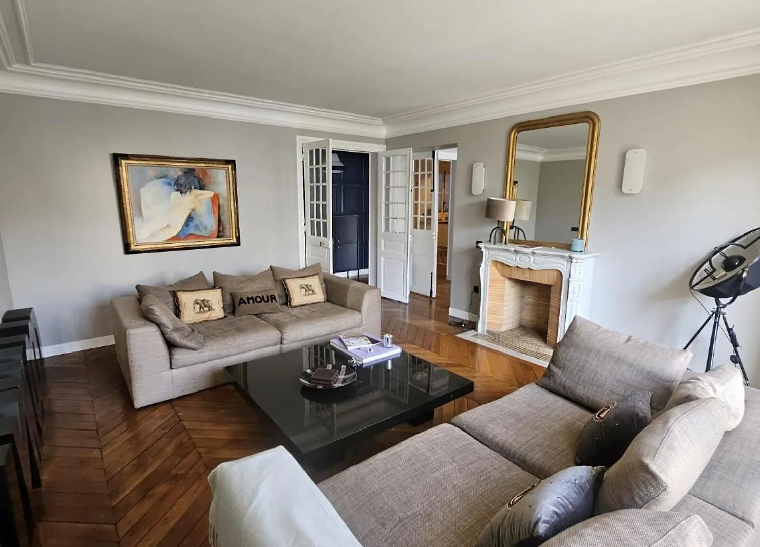 Luxury Appartment In 7Th District With Tour Eiffel View Paryż Apartament